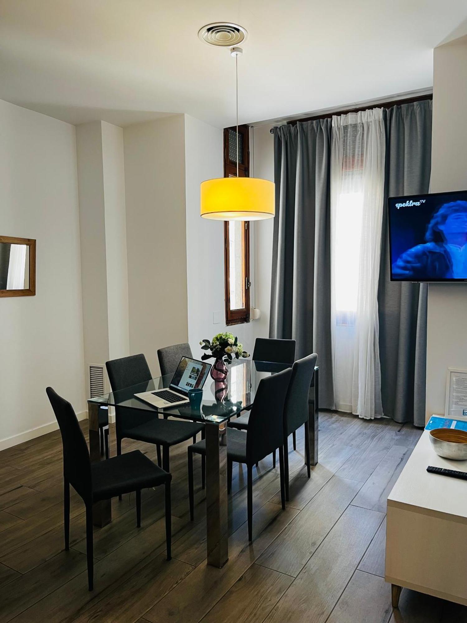 Travel Habitat Ayuntamiento Apartment บาเลนเซีย ภายนอก รูปภาพ