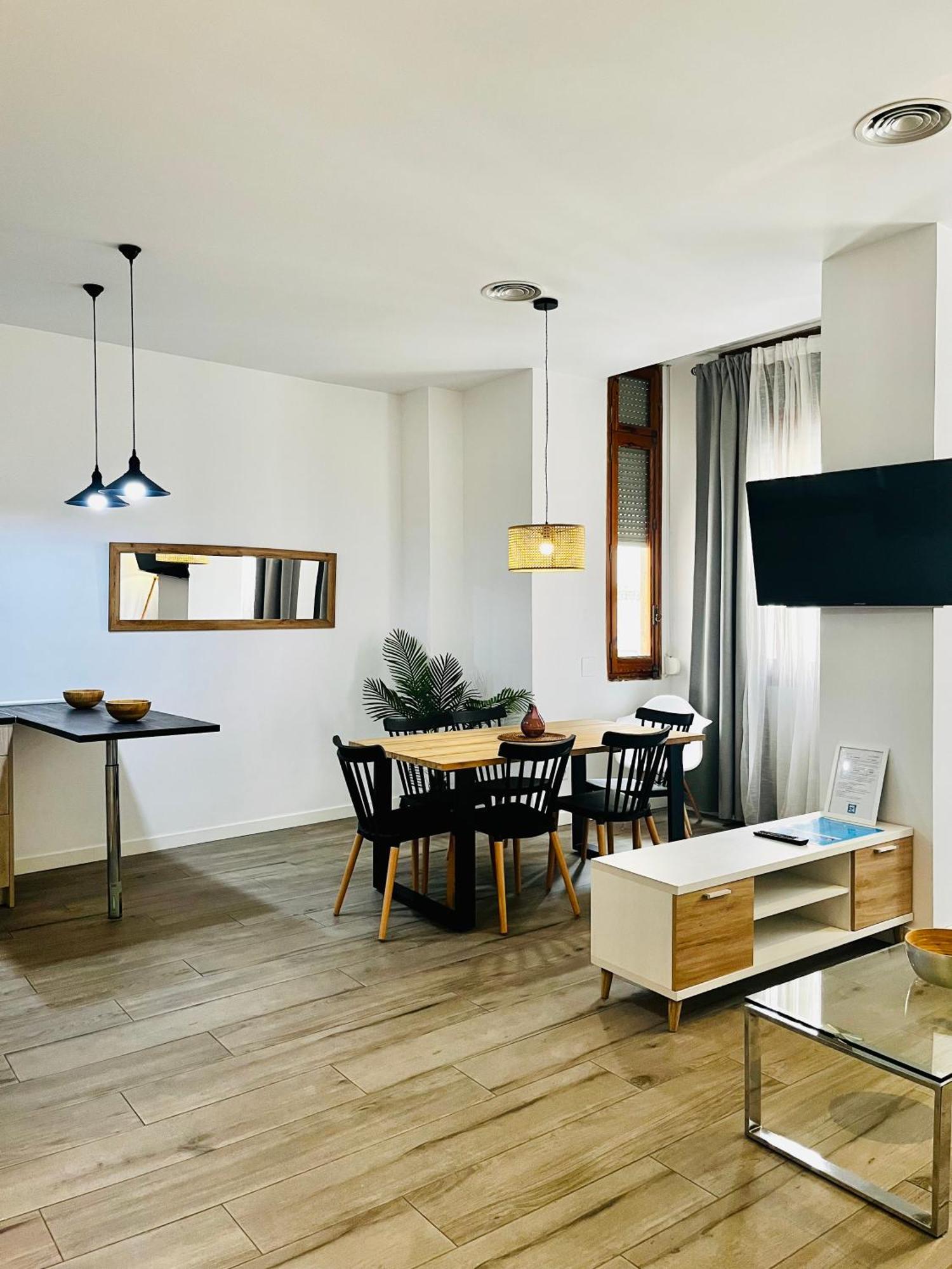 Travel Habitat Ayuntamiento Apartment บาเลนเซีย ภายนอก รูปภาพ