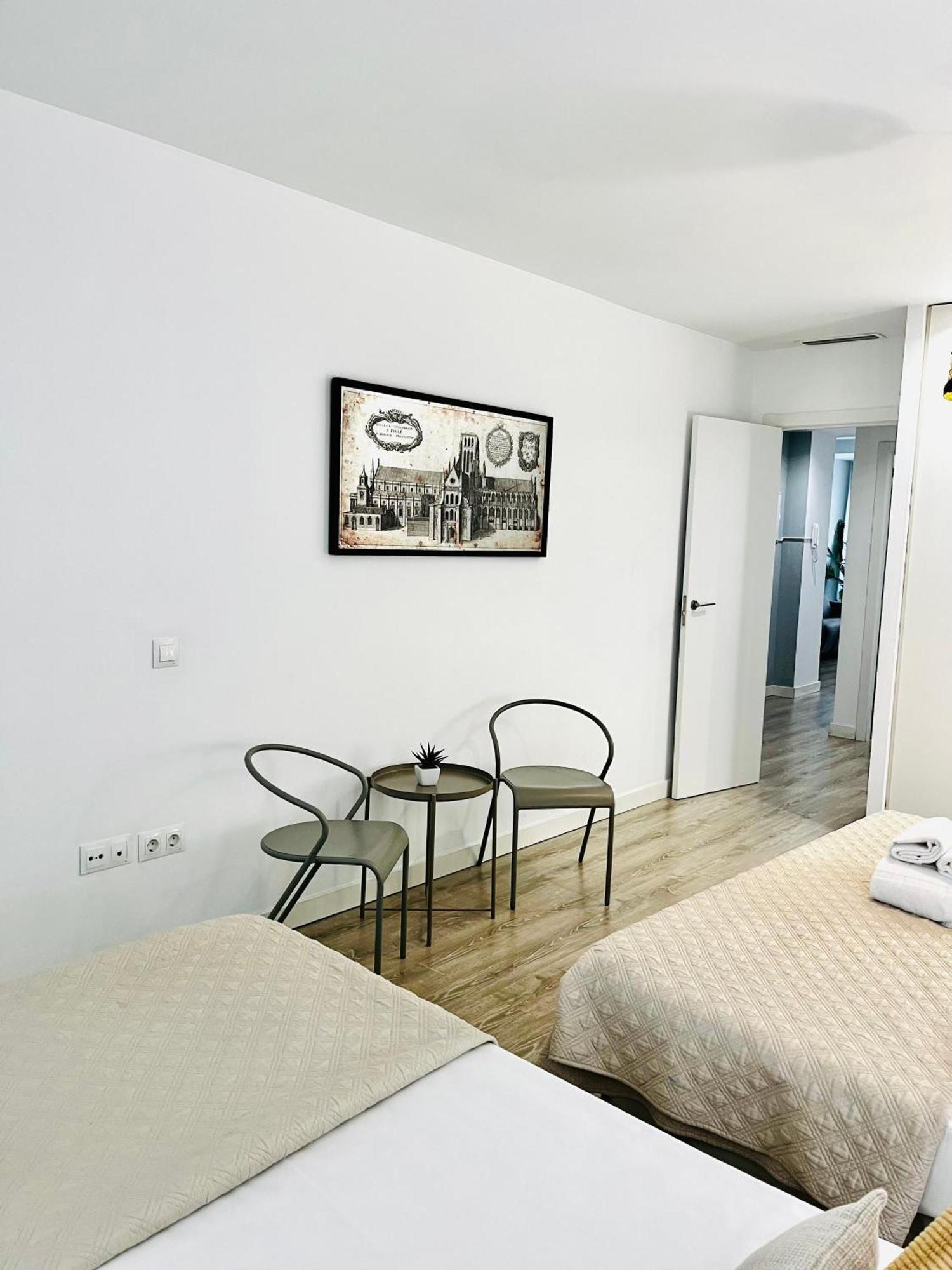 Travel Habitat Ayuntamiento Apartment บาเลนเซีย ภายนอก รูปภาพ